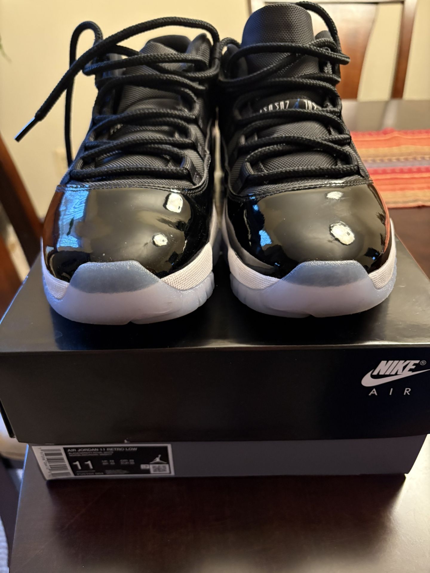 Air Jordan 11 Retor Low