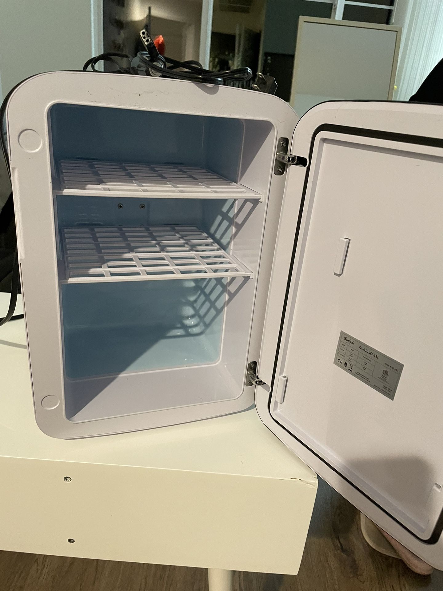 Cooluli Classic 15L Mini Fridge – Hot & Cold, Works in Car & Home