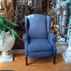 Blue Recliner Chair. Good Condition 