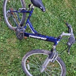 Adults Size Bike (26 inches wheel Size) All Operational. Must see DESCRIPTION for Details