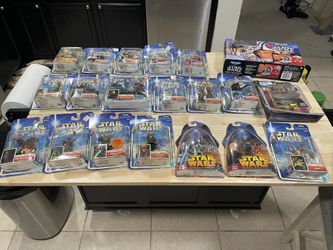 Star Wars Figurines Still In Package