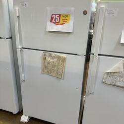 GE Refrigerator 