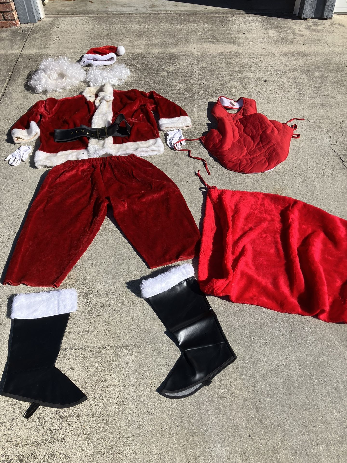 Pre-Owned SANTA SUIT 13 Pieces, Bag, Hair & Beard, Glasses, Gloves, Boot Covers, Tummy Pad