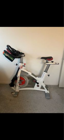 Exercise Bike (nearly brand new)