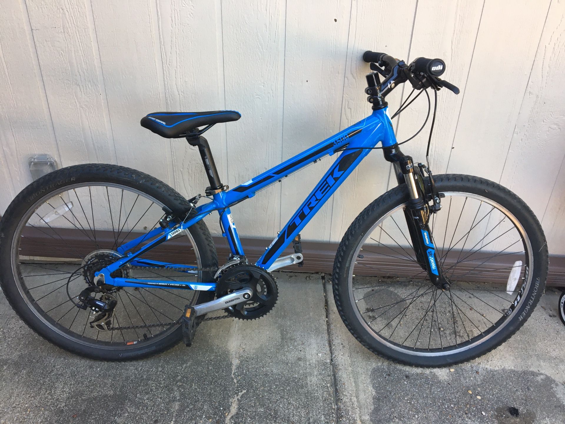 Trek 3500 21-Speed Mountain Bike with 13” Frame