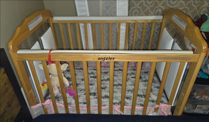 Mini crib