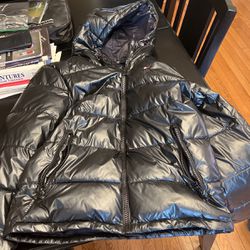 Tommy Hilfiger Black Holographic Puffer Jacket 