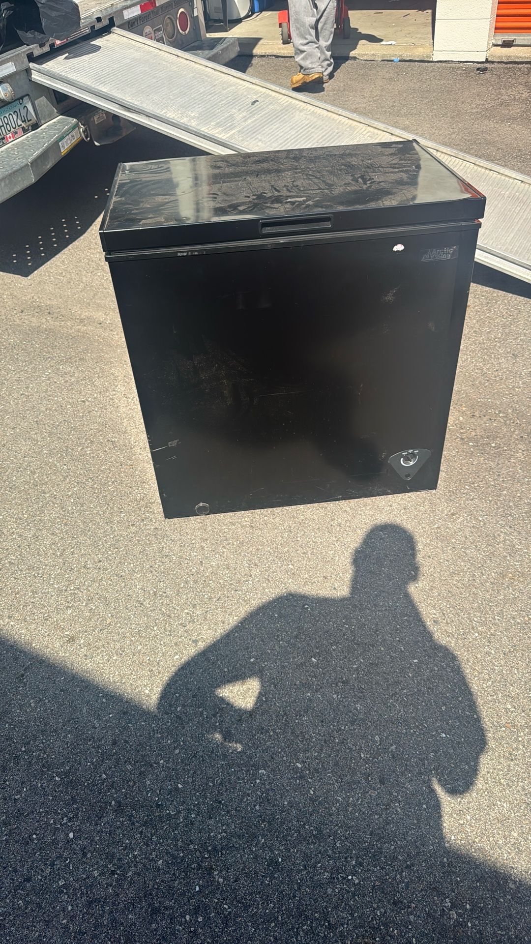 Deep freezer