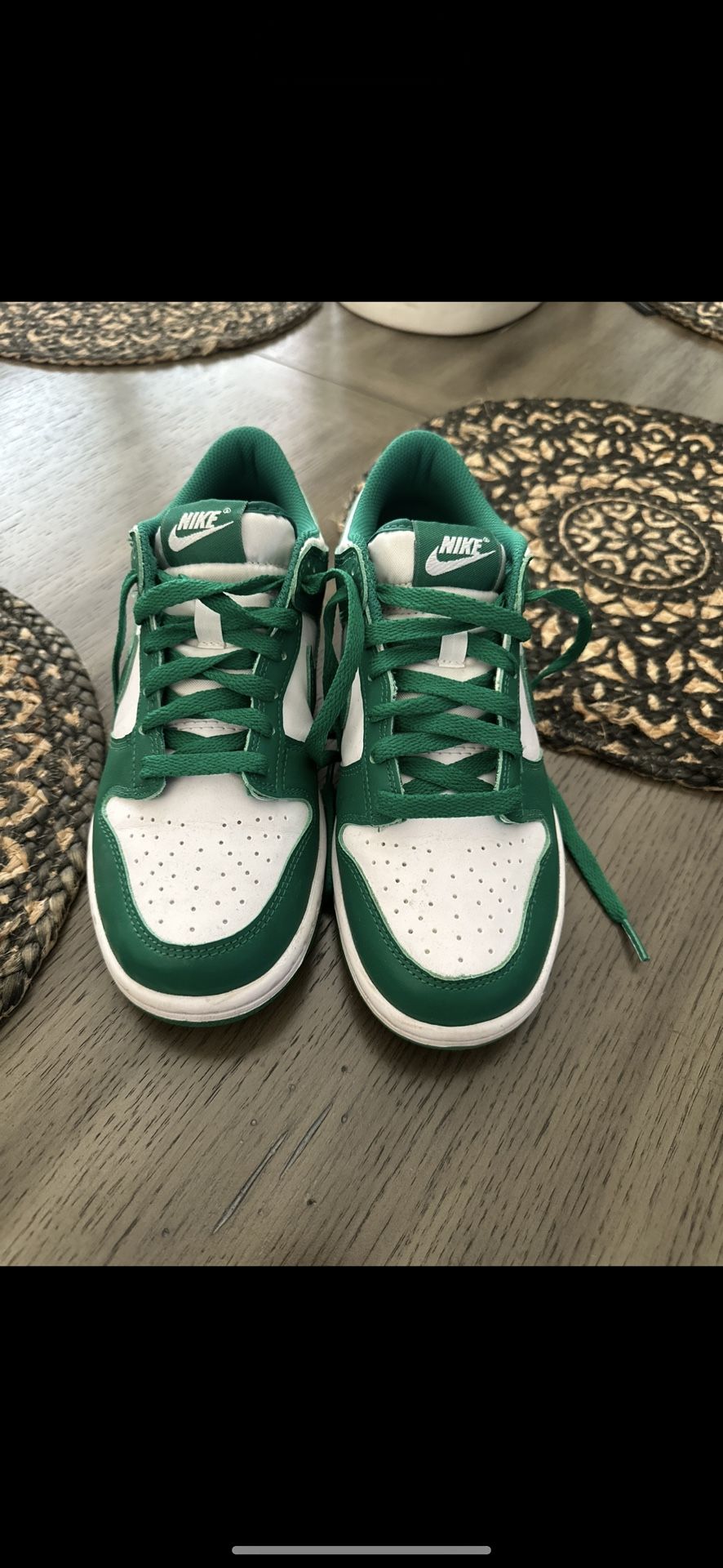Nike Dunk Low In Excellent Used Condition Size 6.5Y