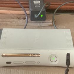 60 Gb Xbox 360 Console Only, Works Perfectly!