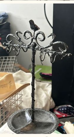 Decorative Metal Jewelry Stand NEW