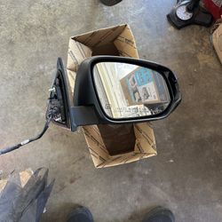 2018 Toyota Highlander Gray Passenger View Mirror (broken)