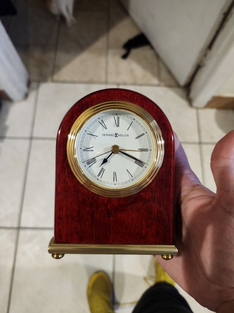 Howard Miller Craven Tabletop Clock