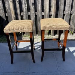 2 Bar Stools 29”H X 18” X 18” In Good Condition $25 Both Firm On Price