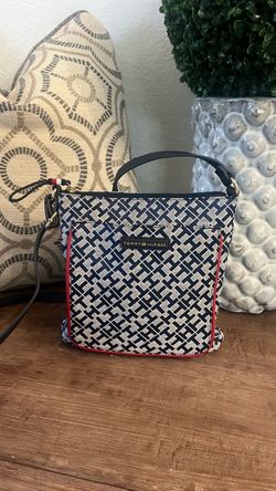 Tommy Hilfiger Crossbody Bag