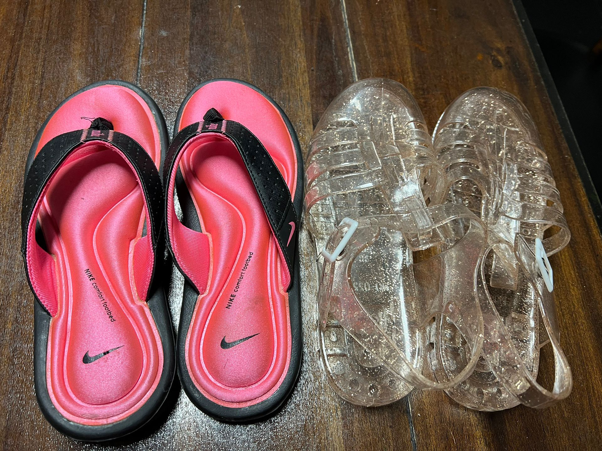 Nike Slipper And Transparent Sandal