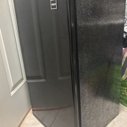 Mini Fridge With Freezer RCA
