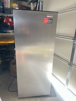 Frigidaire Gallery 10 cu. Ft. Upright convertible Refrigerator or Freezer.