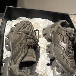 Prada cloudbust thunder knit size 8