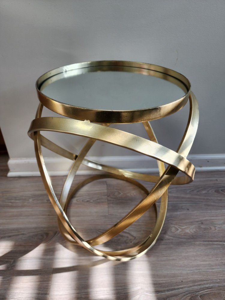 Mirrored End Table - Gold color