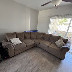Large Brown Sectional Couch 