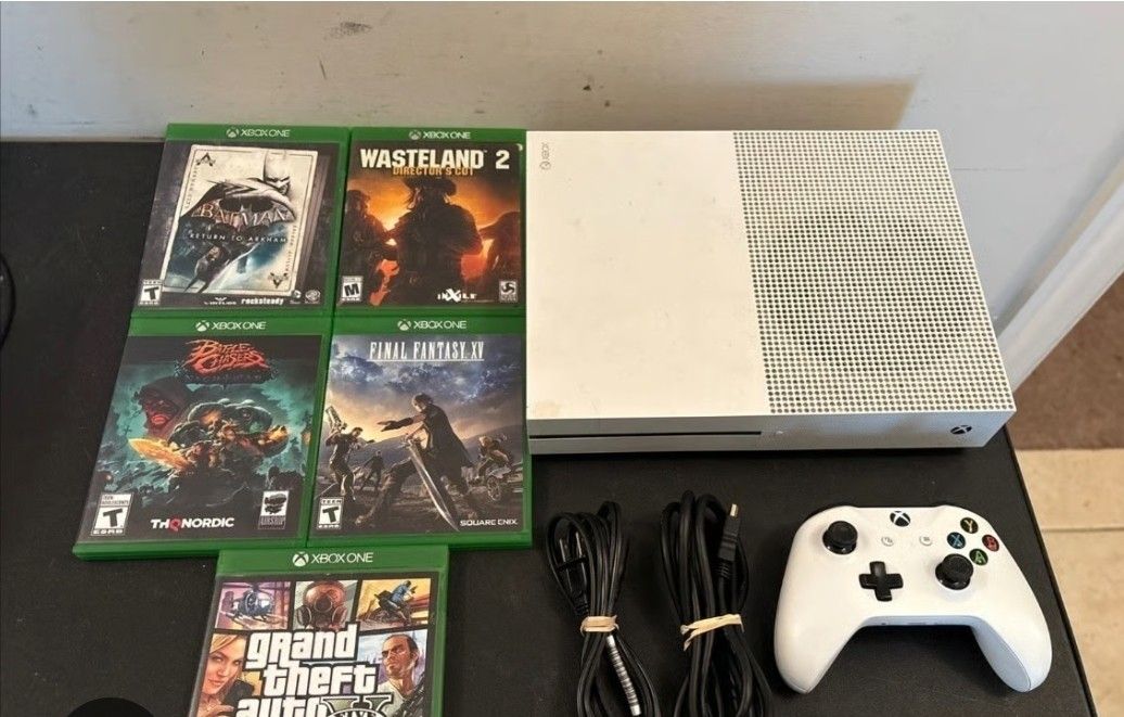 Xbox One With Controller And Games