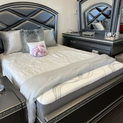 🔥 Beautiful Queen Bedroom Set W Led Mirror And Head Board