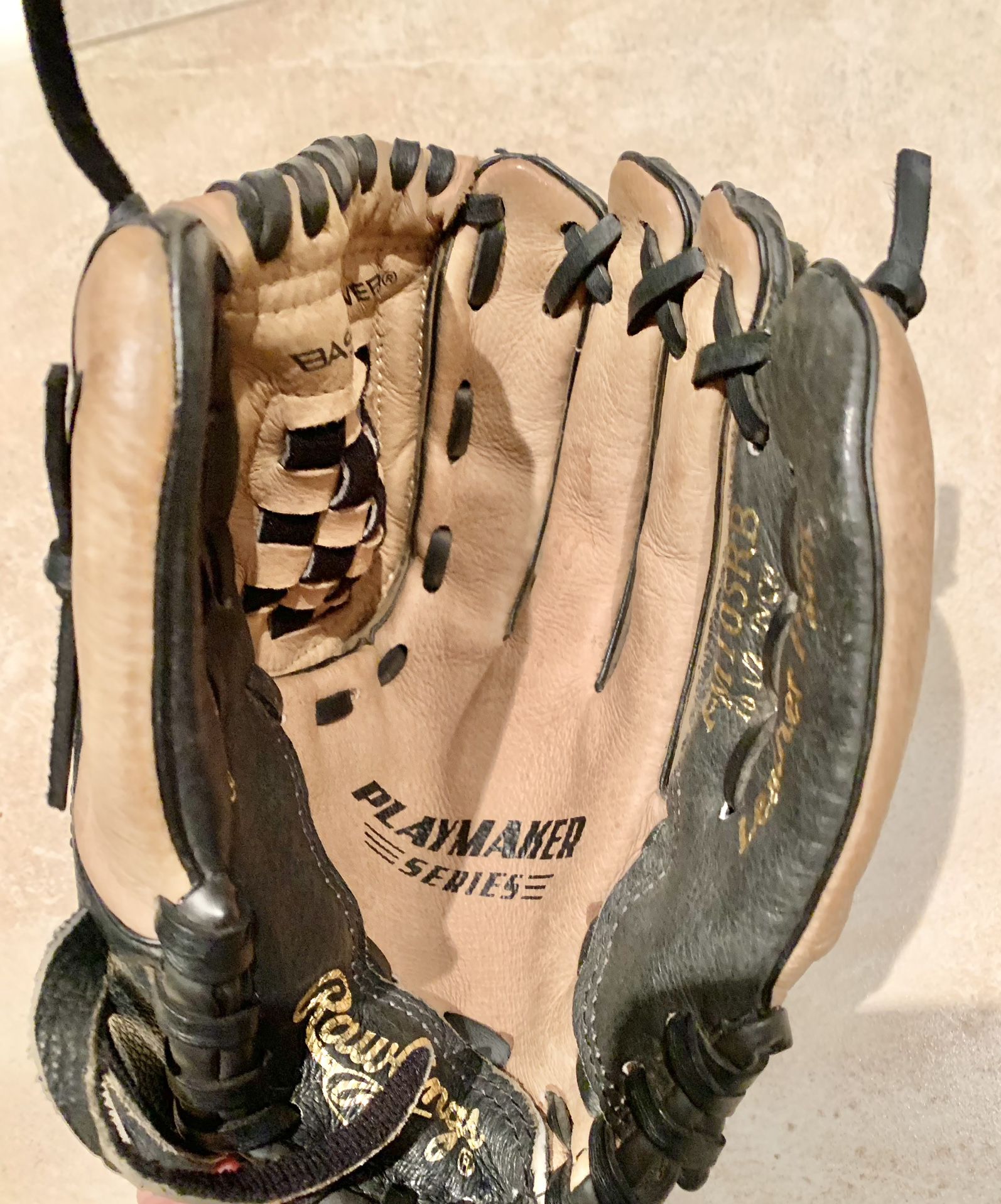 Kids’ Rawlings Baseball Glove - Size 10.5