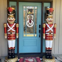 6 Ft Nutcracker For $165 Firm , Price For 1 Nutcracker .