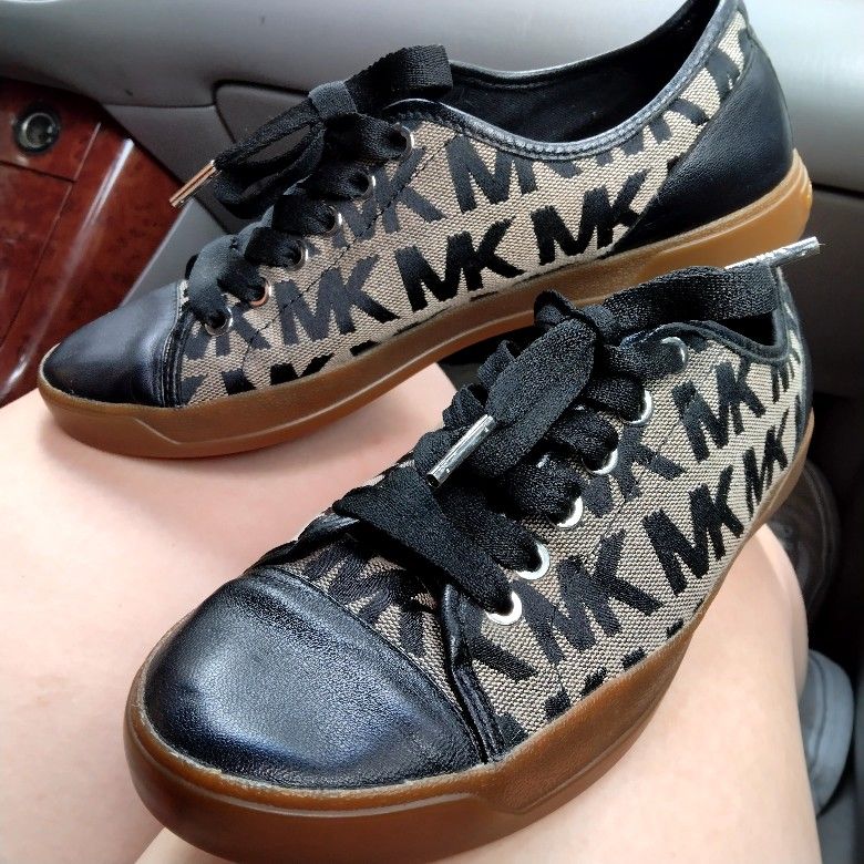 Size 7 Michael Kors Shoes