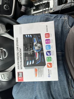 am/fm digital car stereo with bluetooth