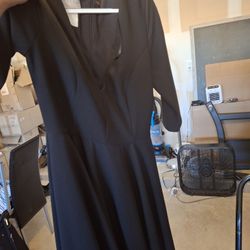 Womens Size 8 Black Dress