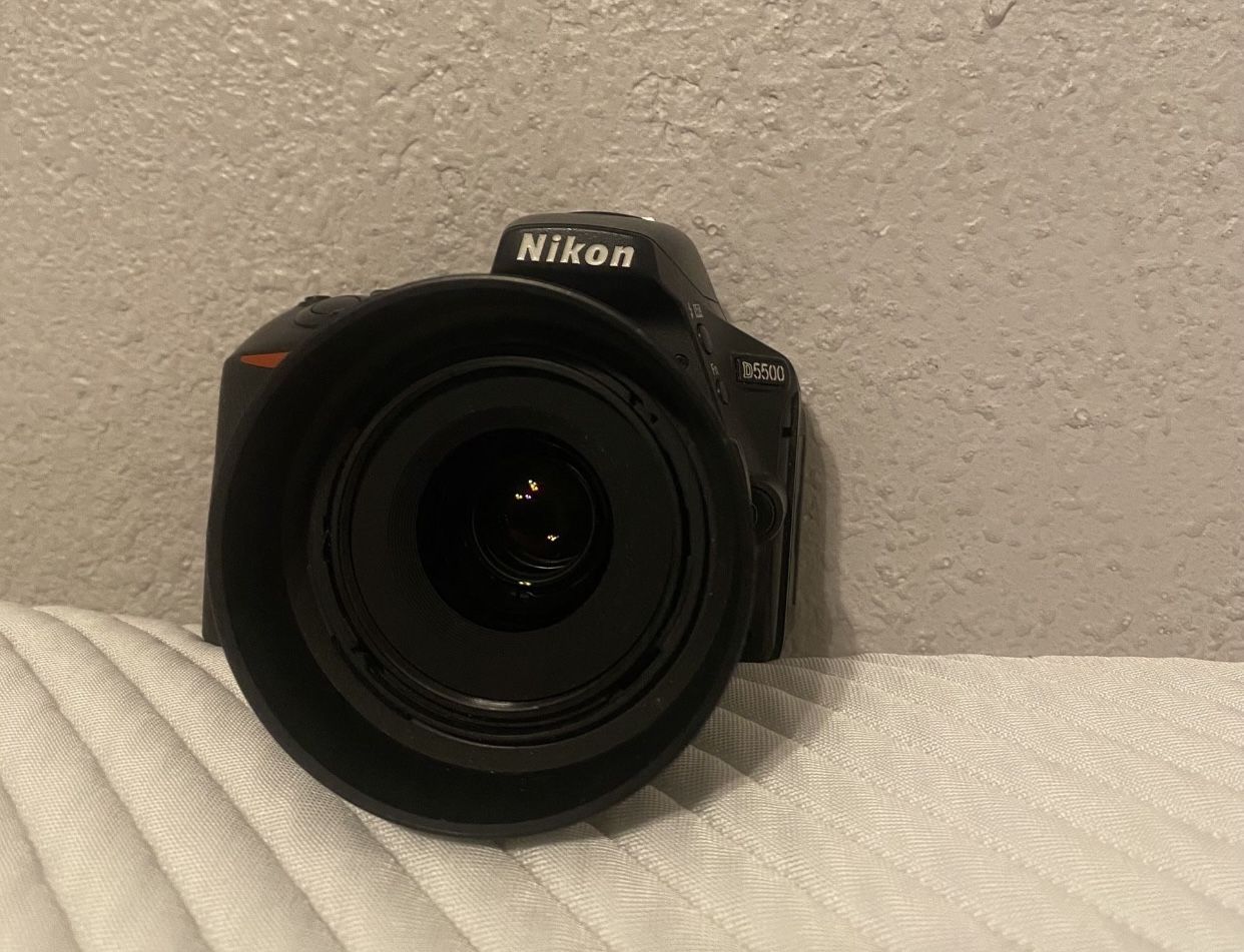 Nikon D5500 With Prime Lens