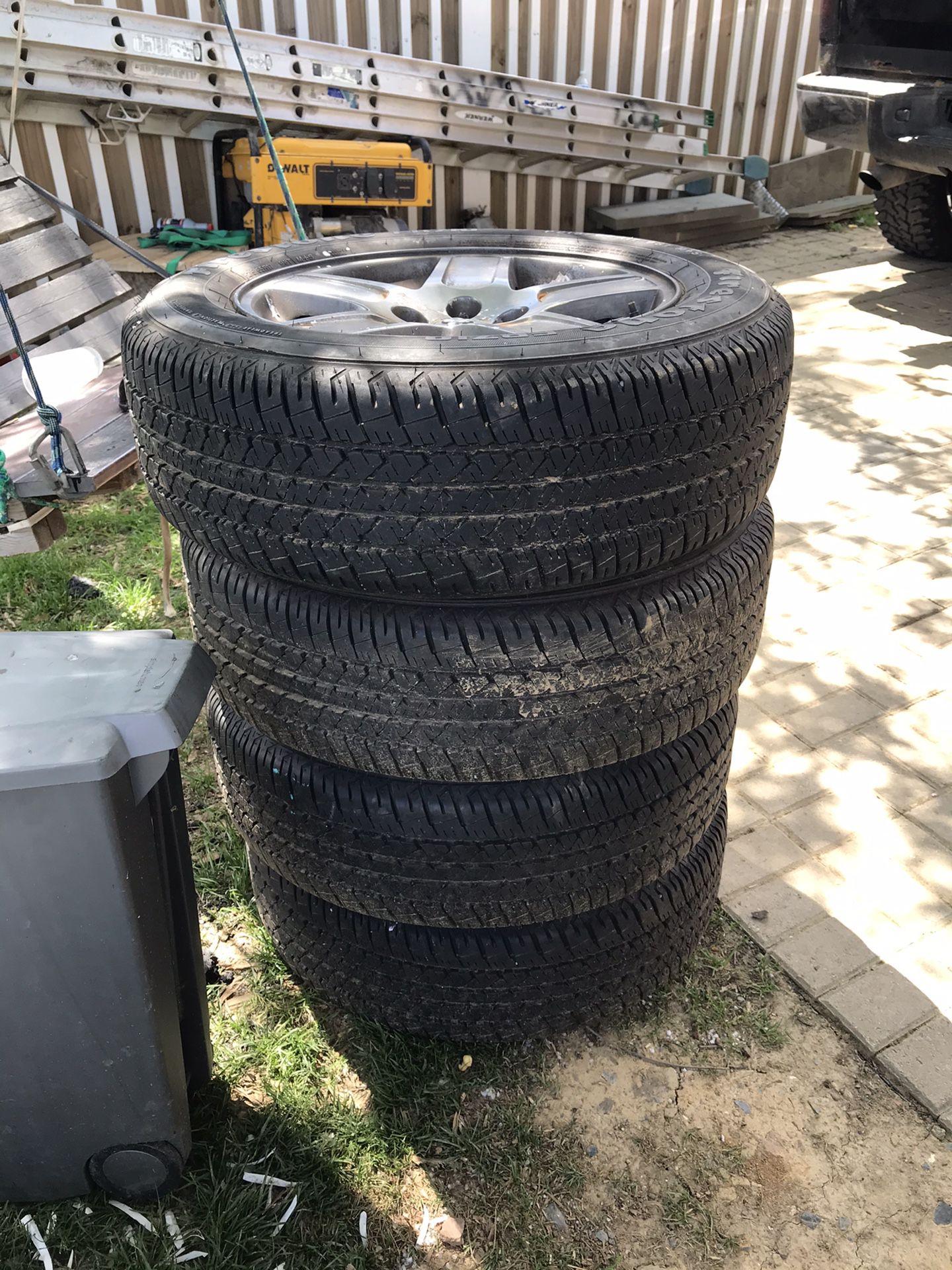 Dodge Charger tires