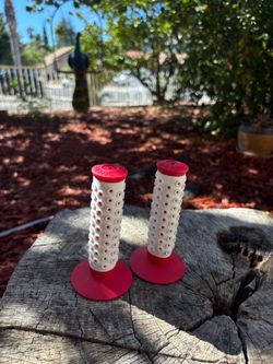 Oakley’s-1b grips