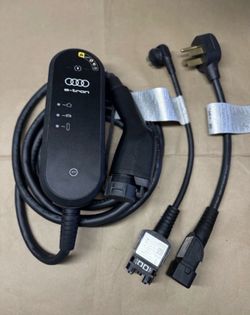 Audi RS eTron A3 Q4 Q5 Charger 120/220V NEMA 5-15 14-50 40A Charging Cable