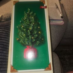 Hallmark xmas tree