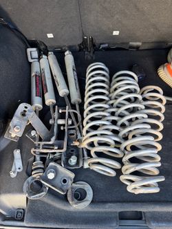 Rough Country Suspension Kit – Jeep Wrangler JK