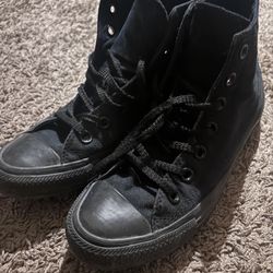 women's black converse Size 7