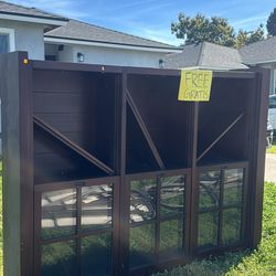 FREE Shelving unit