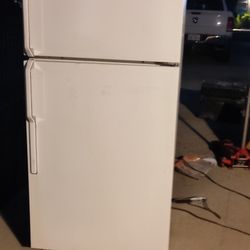 Refrigerator - We Deliver In The Metroplex. 