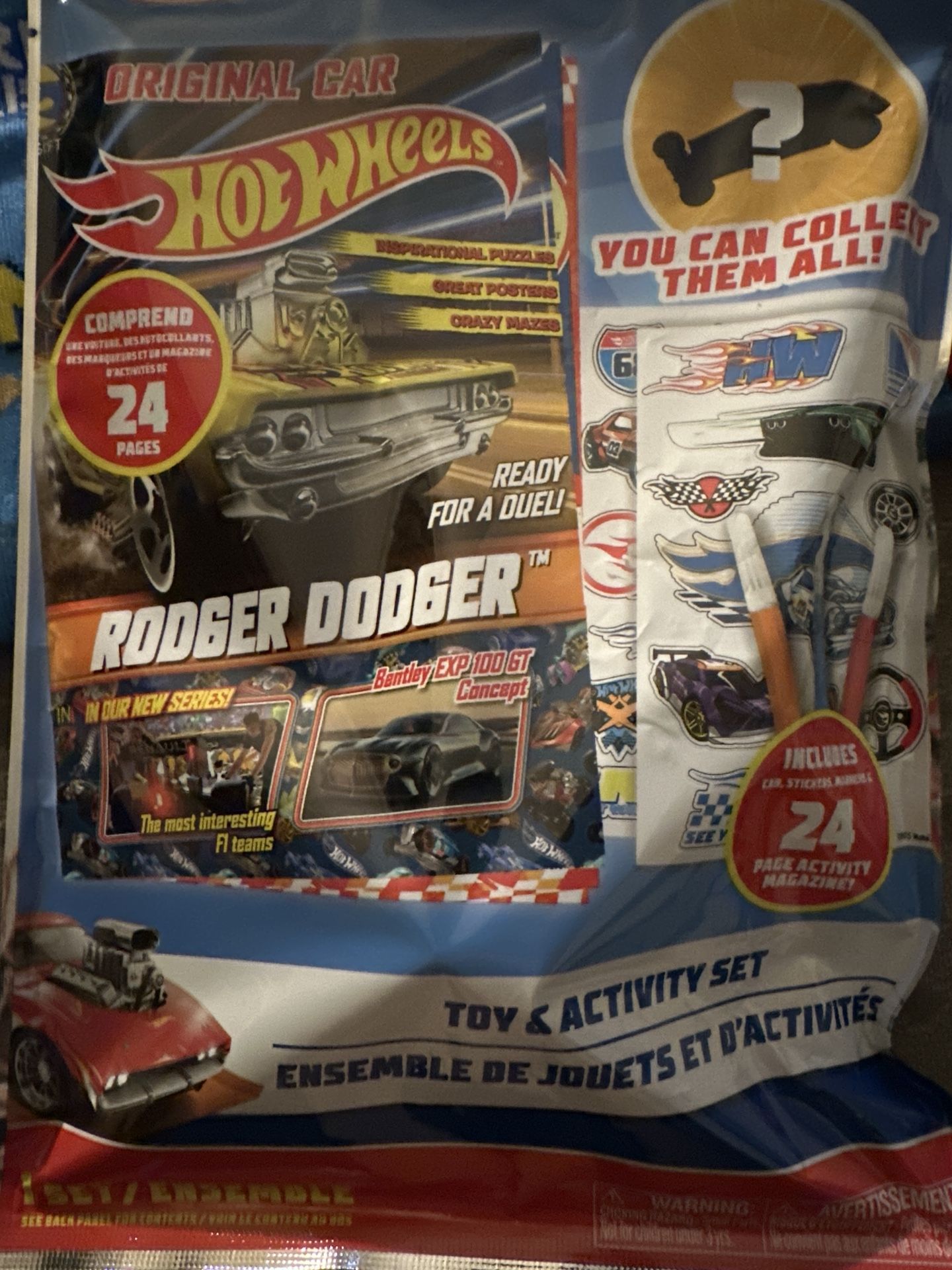 Hot Wheels Toy & Activity Set - New!
