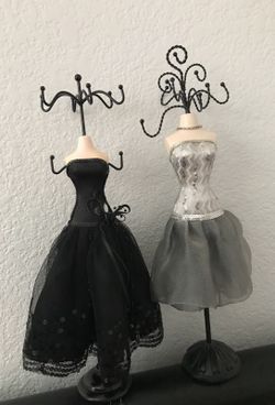 Dress jewelry hanger organizer