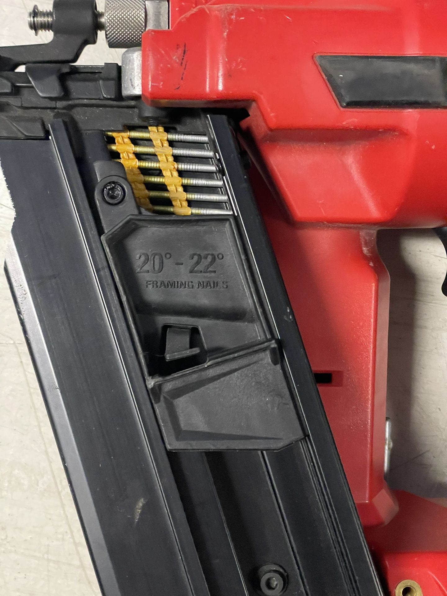 Milwaukee 18v Battery Operated Framing Nailer