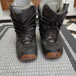 Burton Sabbath Mens Size 12 Snowboard Boots 
