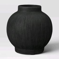 Threshold Round Ceramic Vase Black 