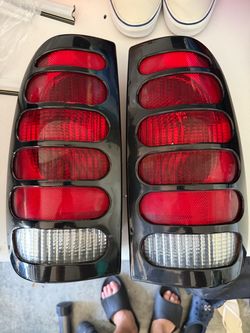 2003 F150 OEM Tailights.