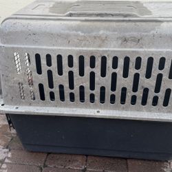 Large crate, kennel airplane compliant