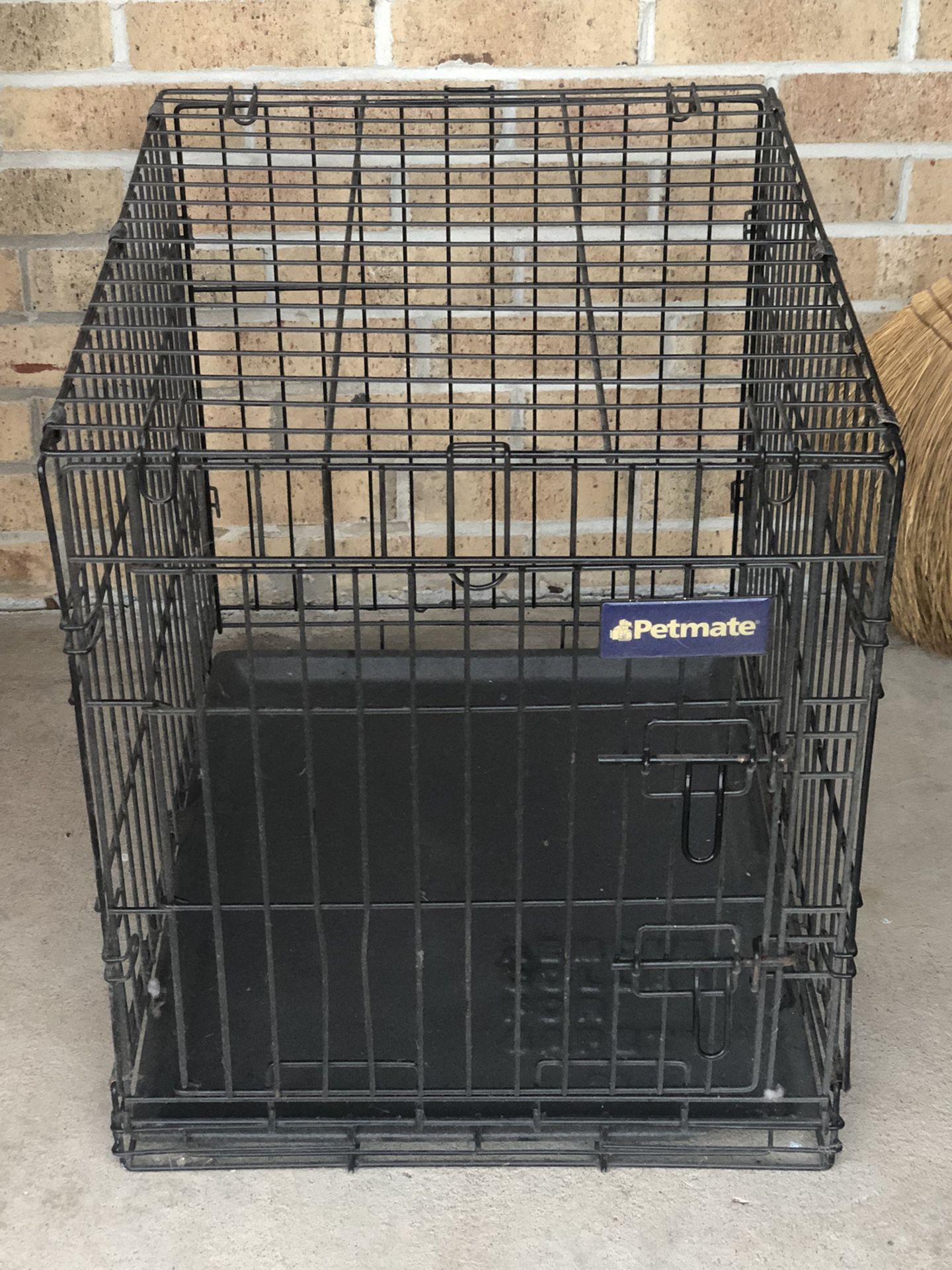 Petmate Small Dog Kennel Or Crate Perfect For A Puppy Or Small Dog
