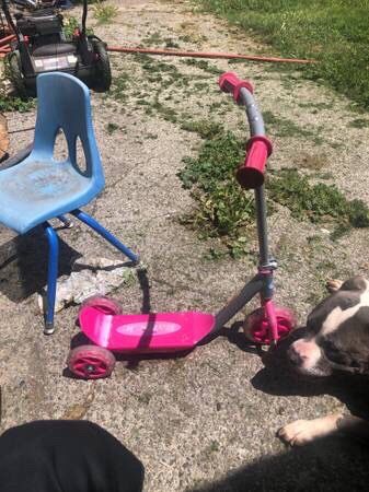 Pink razor scooter